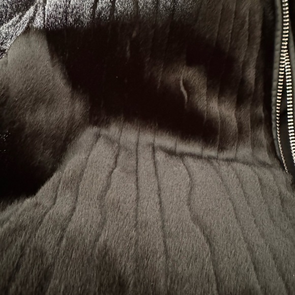 Milano Classico Unisex Shearling Jacket - Picture 4 of 4